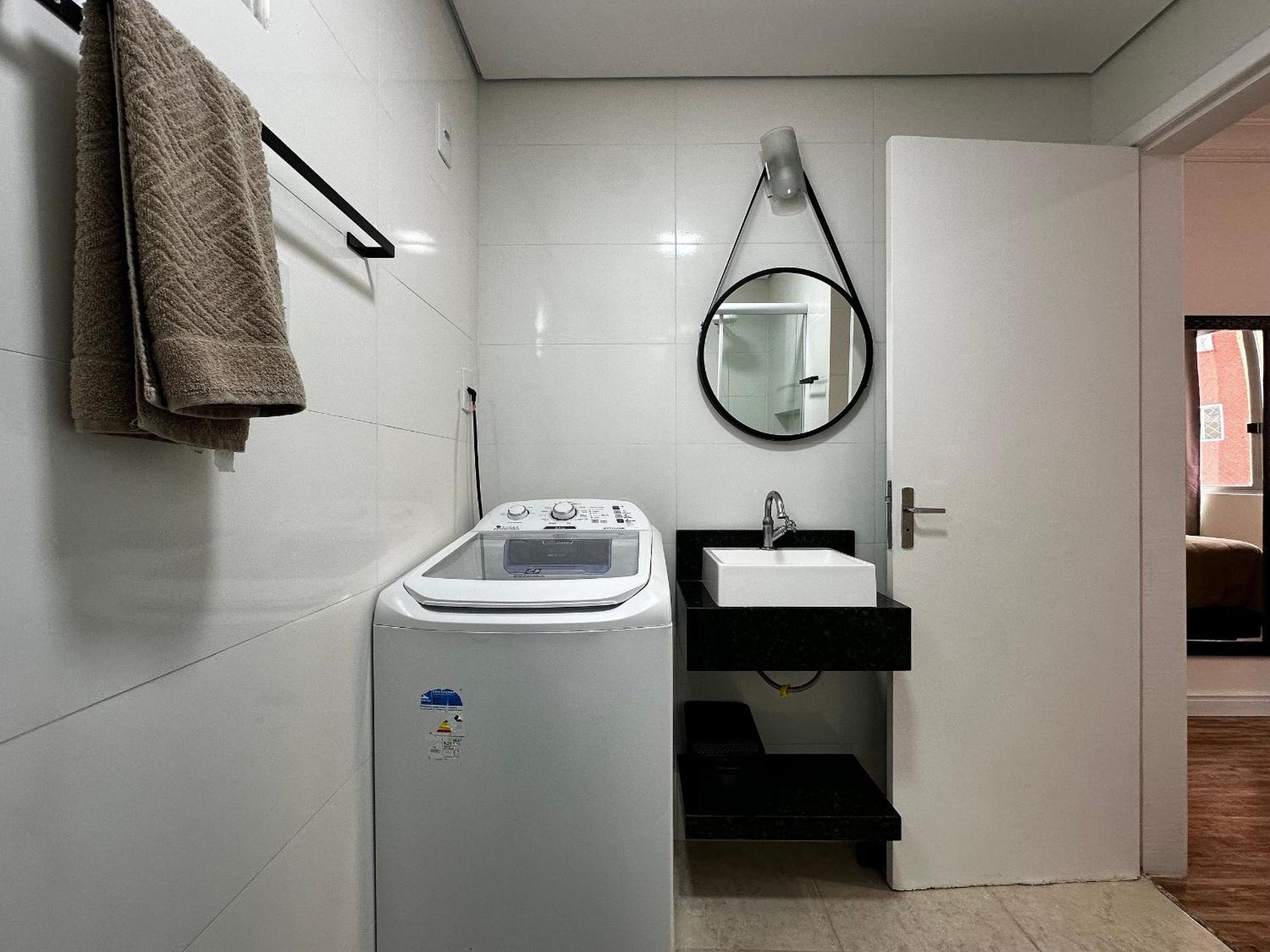 Po04- 1 Quarto Ao Lado Shop. Atlantico C/ Garagem Balneario Camboriu Bagian luar foto